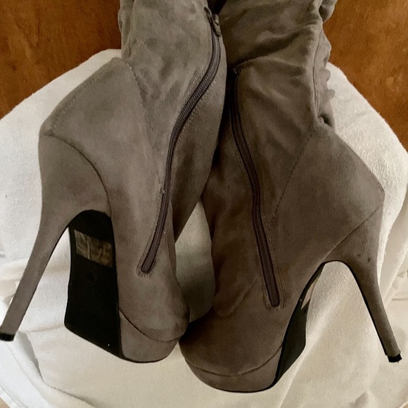 Faux Suede, Gray, Above Knee Boot. Size 10. Stretchy Faux Suede. - Picture 4 of 6